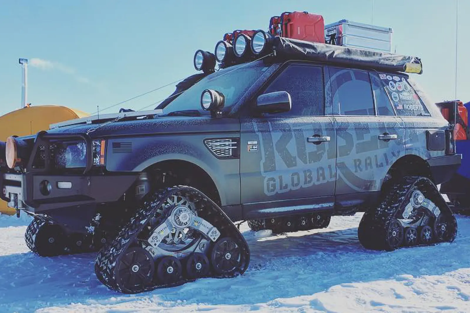 65 Tracks on a Land Rover Ranger Rover