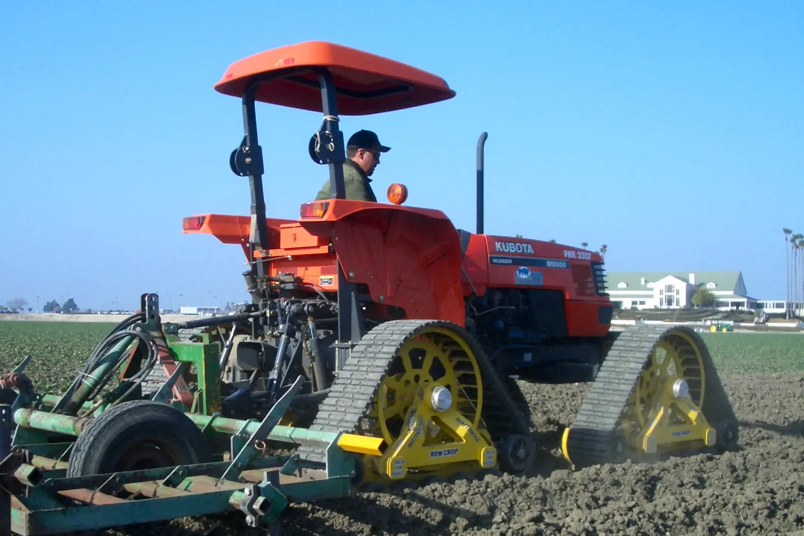 7070 Tracks on a Kubota M9000
