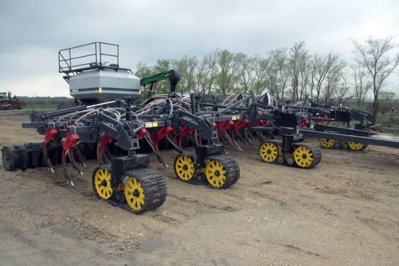 Standard & HD Trail-R-Mate Tracks on an Air Seeder